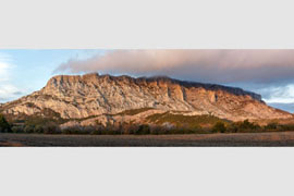 Très souvent le sommet de la Sainte-Victoire est surplombé ou caché par des nuages.